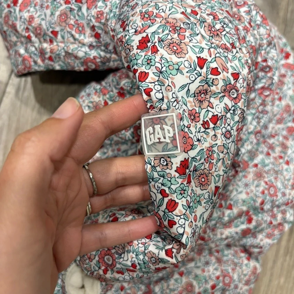 GAP baby snowsuit 6-12 months floral